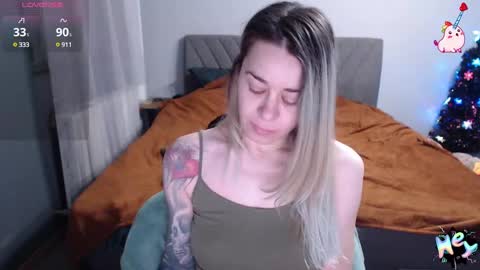 Snapshot of anna_ana chatting on 12/14/24, 10:45 Anadirectgirl online show from 12/14/24, 10:45