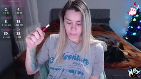 Snapshot of anna_ana chatting on 12/19/24, 10:13 Anadirectgirl online show from 12/19/24, 10:13