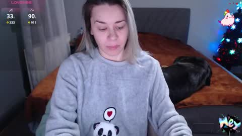 Snapshot of anna_ana chatting on 12/27/24, 09:28 Anadirectgirl online show from 12/27/24, 09:28