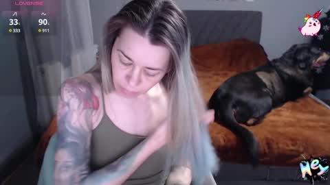 Snapshot of anna_ana chatting on 01/05/25, 12:53 Anadirectgirl online show from 01/05/25, 12:53