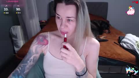 Snapshot of anna_ana chatting on 01/17/25, 10:11 Anadirectgirl online show from 01/17/25, 10:11