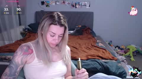 Snapshot of anna_ana chatting on 11/15/25, 07:21 Anadirectgirl online show from 11/15/25, 07:21