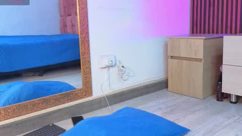 Snapshot of anna_beneet chatting on 10/07/25, 12:02 anna_beneet online show from 10/07/25, 12:02