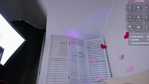 Anna online show from 02/15/25, 12:43