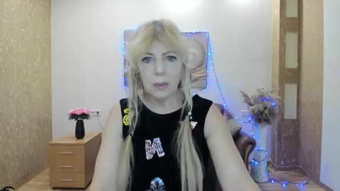 Anna Ditrih online show from 01/17/26, 12:54