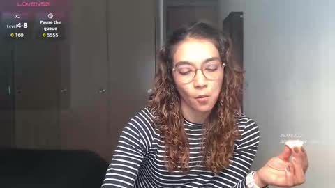 Snapshot of anna_dlove_cam chatting on 09/29/25, 03:39 Anna online show from 09/29/25, 03:39