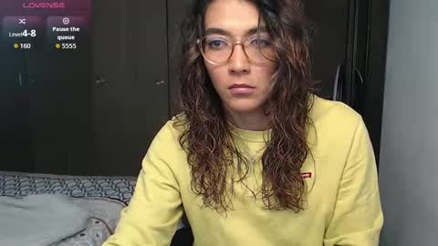 Snapshot of anna_dlove_cam chatting on 10/08/25, 03:20 Anna online show from 10/08/25, 03:20