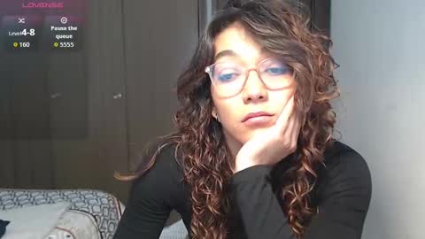 Snapshot of anna_dlove_cam chatting on 10/09/25, 04:05 Anna online show from 10/09/25, 04:05