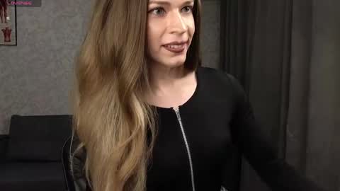 Anna online show from 05/05/26, 07:11