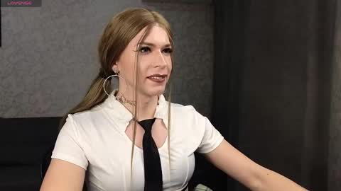 Anna online show from 05/14/26, 10:16
