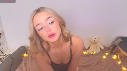 Snapshot of anna_nickol chatting on 12/04/25, 01:20 Anna online show from 12/04/25, 01:20