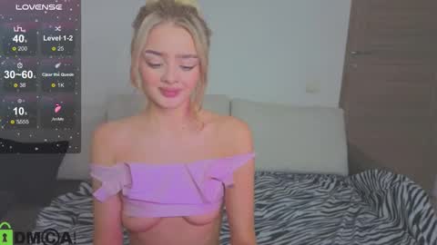 Snapshot of anna_nickol chatting on 12/16/25, 02:22 Anna online show from 12/16/25, 02:22