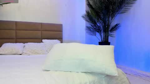 anna_nobel online show from 10/15/25, 05:18