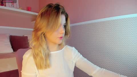 Anna online show from 01/10/25, 01:32