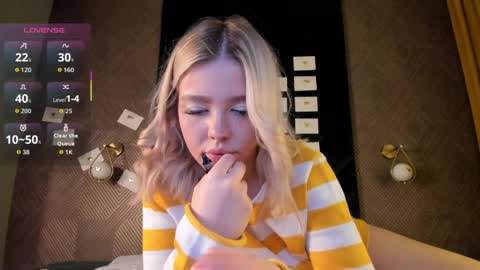 Anna online show from 04/03/26, 01:14