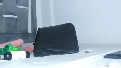 anna_sex_m online show from 09/23/25, 11:24