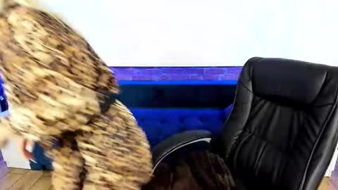 anna_snow9 online show from 09/10/25, 06:41