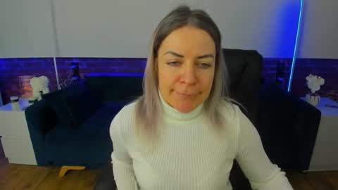 anna_snow9 online show from 03/19/26, 06:50