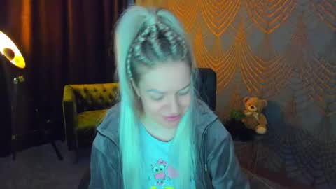 anna_snow9 online show from 04/27/26, 05:49