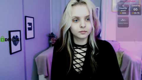 Snapshot of anna_sunshines chatting on 01/25/25, 01:30 Anna pvt is open online show from 01/25/25, 01:30