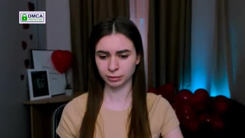 Snapshot of anna_sunshines chatting on 02/25/25, 10:47 Anna pvt is open online show from 02/25/25, 10:47