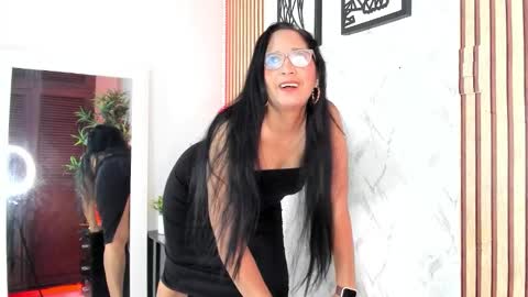 Annaarela online show from 11/14/25, 11:31