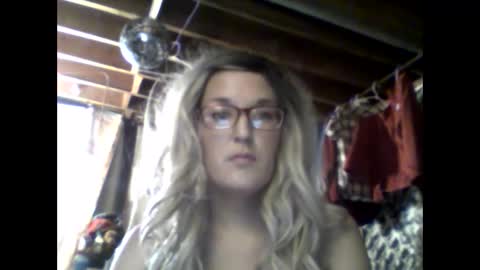 Anna online show from 01/06/25, 08:39