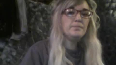 Anna online show from 01/12/25, 05:44