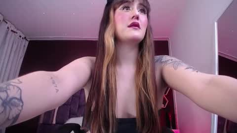 Anna online show from 11/21/25, 01:48