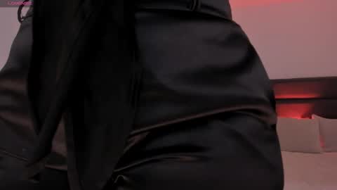 Anna Brooks  online show from 12/21/25, 11:12