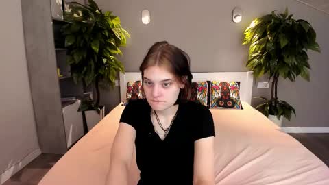 Anna online show from 09/14/25, 11:53