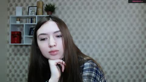 Anna online show from 04/19/26, 09:08