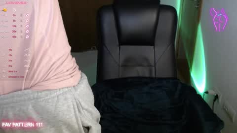 Snapshot of annadolll chatting on 02/22/25, 10:20 OF twitter annadangerx pornhub online show from 02/22/25, 10:20