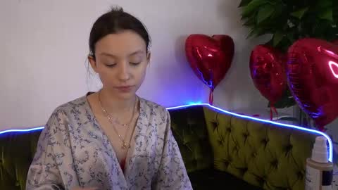 Snapshot of annaelys chatting on 02/12/25, 07:13 Anna online show from 02/12/25, 07:13