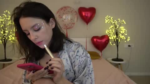 Snapshot of annaelys chatting on 02/13/25, 10:44 Anna online show from 02/13/25, 10:44