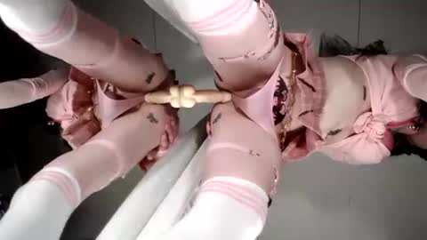 Anna Evodees  online show from 12/08/24, 08:09