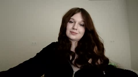 Snapshot of annagoldy3 chatting on 02/24/25, 12:09 Anna online show from 02/24/25, 12:09