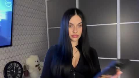 CLEOPATRA online show from 01/16/25, 08:57