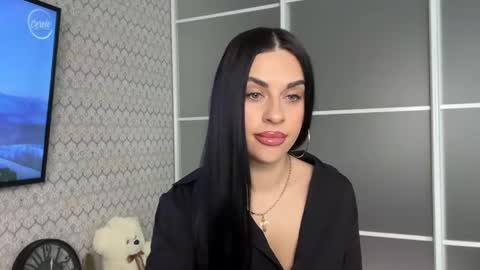 CLEOPATRA online show from 01/17/25, 10:00