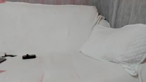 Snapshot of annahotcrazy chatting on 06/29/26, 03:56 annahotcrazy online show from 06/29/26, 03:56