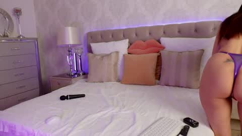 AnnaKarinaX online show from 05/27/26, 03:25