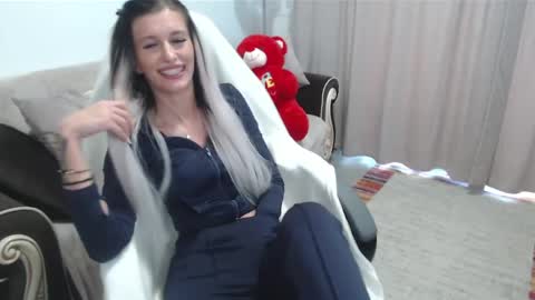 Anna online show from 04/21/26, 12:44