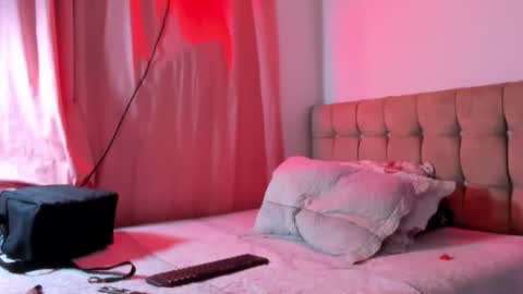 Snapshot of annaraquel_ chatting on 03/23/26, 02:37 anna online show from 03/23/26, 02:37