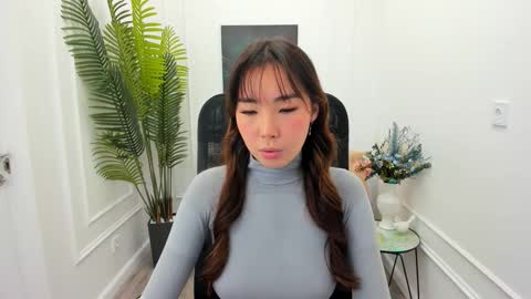 Anna online show from 10/09/25, 08:07