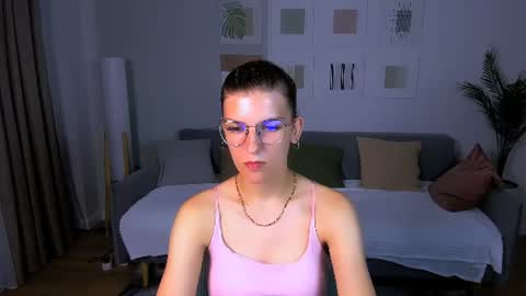 Snapshot of annathorne chatting on 06/22/26, 04:20 Im Anna online show from 06/22/26, 04:20