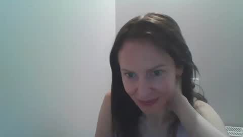 Snapshot of annawetpassion chatting on 07/27/26, 09:05 Anna online show from 07/27/26, 09:05