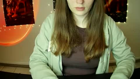 Bella online show from 09/20/25, 09:10