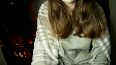 Bella online show from 10/04/25, 07:06