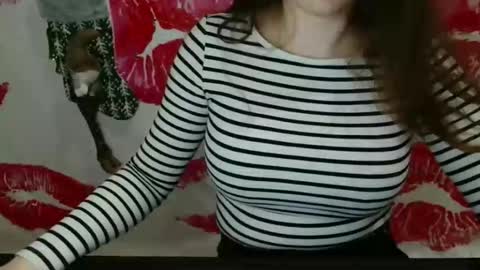 Bella online show from 11/03/25, 06:09