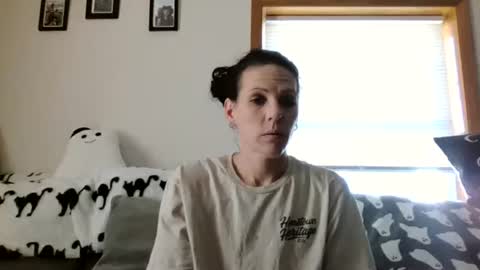 anne online show from 10/12/25, 06:40